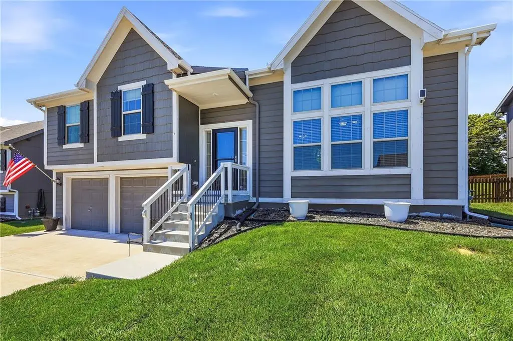 11716 N Farley Avenue, Kansas City, MO 64157 - #1