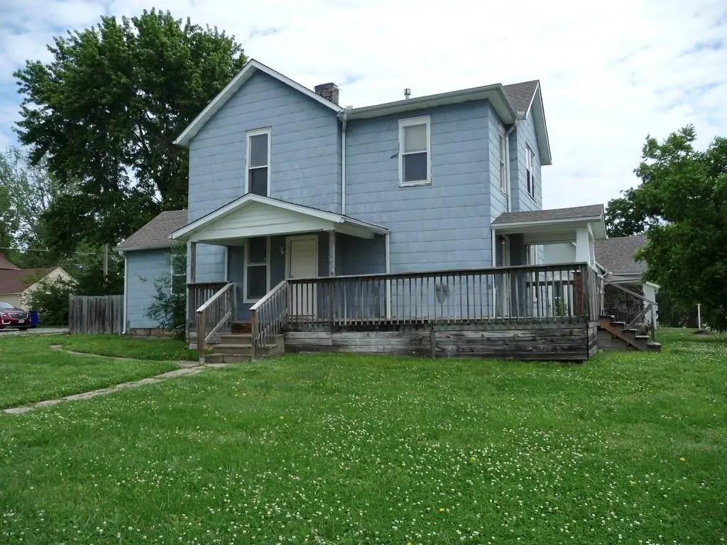325 Mcgoodwin Street, Warrensburg, MO 64093 - #1
