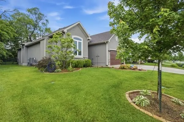 9129 Gander Street, Lenexa, KS 66227 - #2