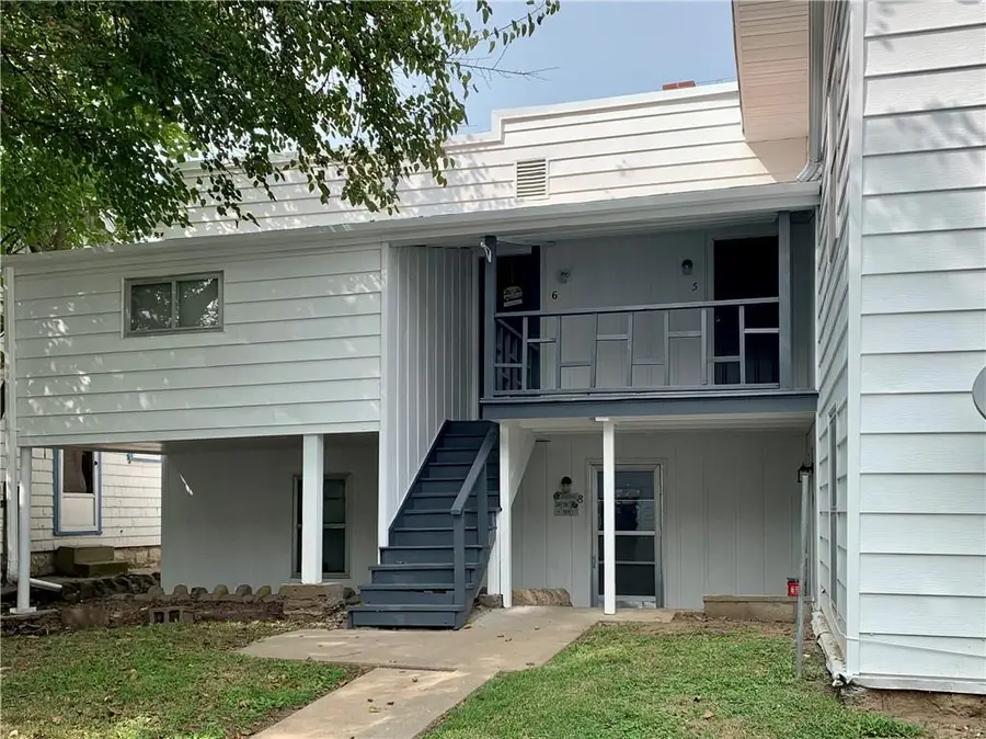 426 Olive Street, Leavenworth, KS 66048 - #3