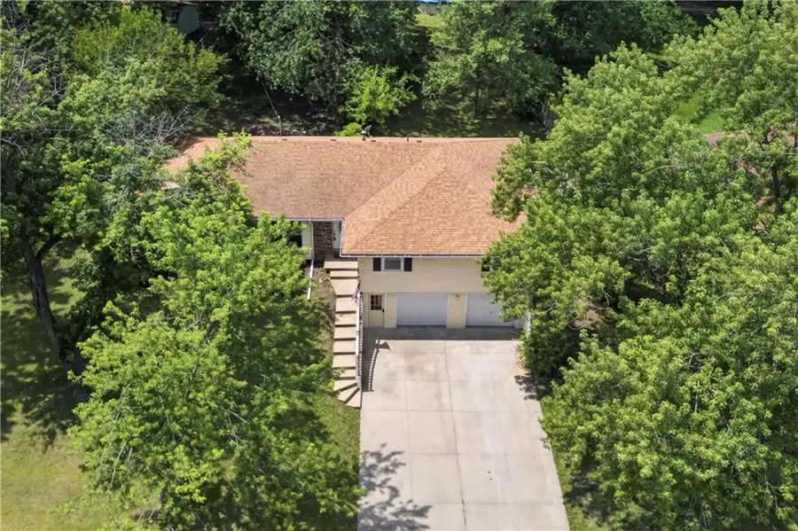 218 Oak Hill Street, Lansing, KS 66043 - #3