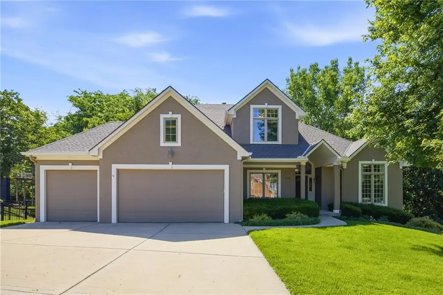 10209 River Hills Court, Parkville, MO 64152 - #3