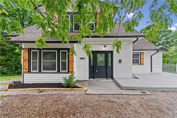 11319 E 10 Street, Independence, MO 64054