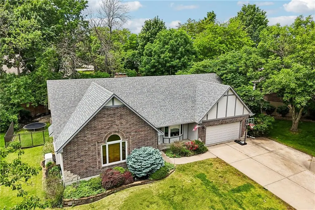 602 Fountain Hills Drive, Warrensburg, MO 64093 - #1