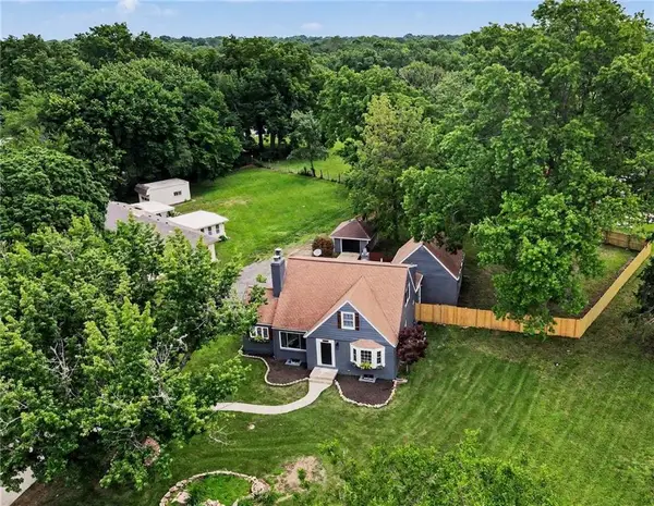 7439 Hadley Street, Overland Park, KS 66204