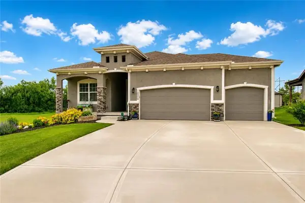 19006 Millview Street, Spring Hill, KS 66083