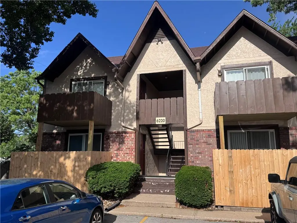 6220 Robinson Street #1, Overland Park, KS 66202 - #1