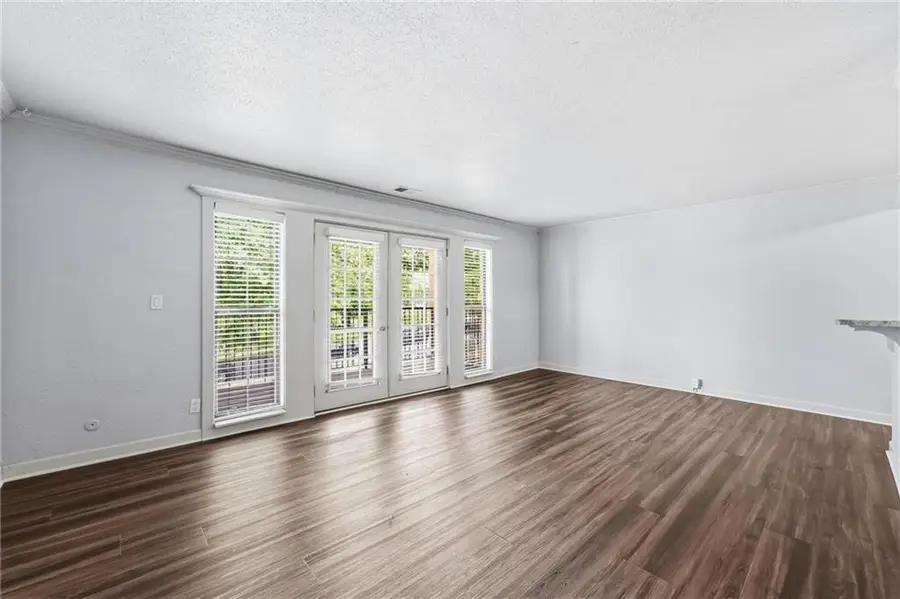 4727 Jarboe Street #95, Kansas City, MO 64112 - #2