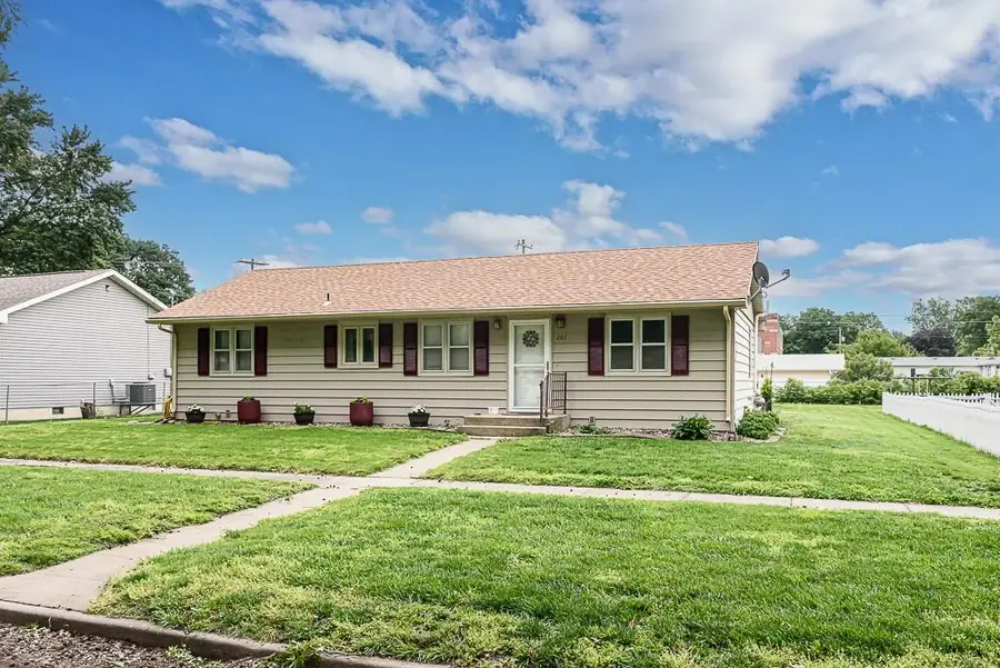 207 Main Street, Perry, KS 66073 - #2
