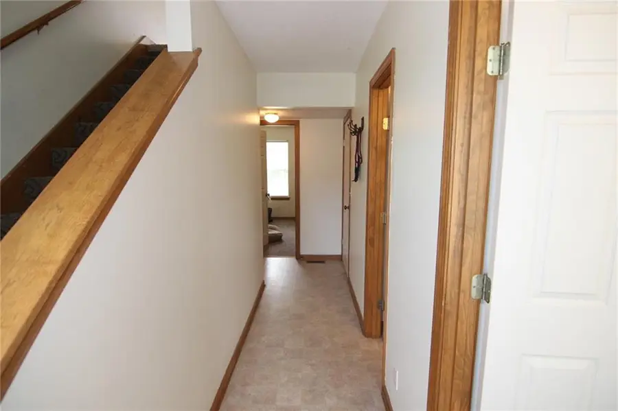 5133 Woodland Drive, Shawnee, KS 66218 - #2