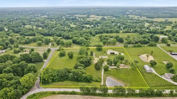 12703 Northern Avenue, Liberty, MO 64068