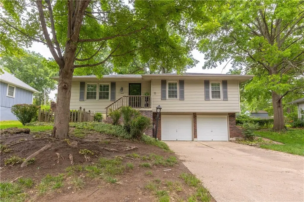 4005 S Coventry Drive, Independence, MO 64055 - #1