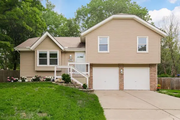 6537 NW Gilly Road, Kansas City, MO 64152