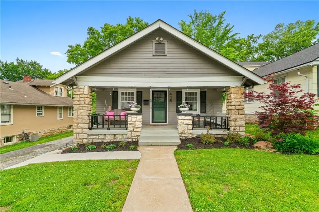 415 E 61st Street, Kansas City, MO 64110 - #1