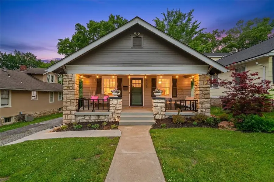 415 E 61st Street, Kansas City, MO 64110 - #3