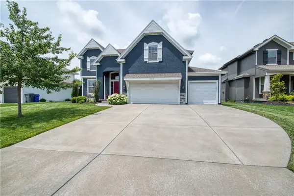 16616 S Lind Road, Olathe, KS 66062