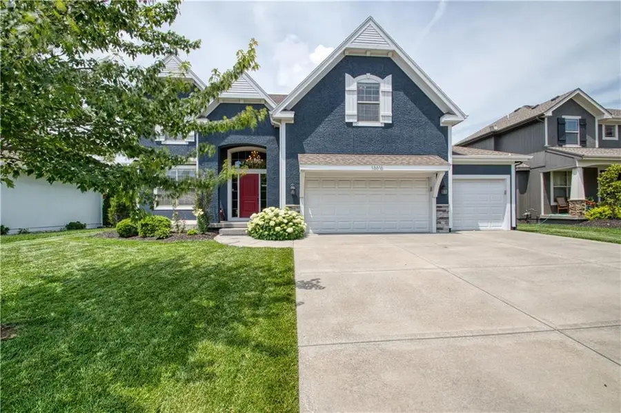 16616 S Lind Road, Olathe, KS 66062 - #2