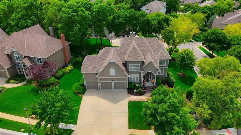 20733 W 92nd Street, Lenexa, KS 66220 - #1