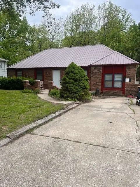 6907 NW 72nd Terrace, Kansas City, MO 64152 - #1