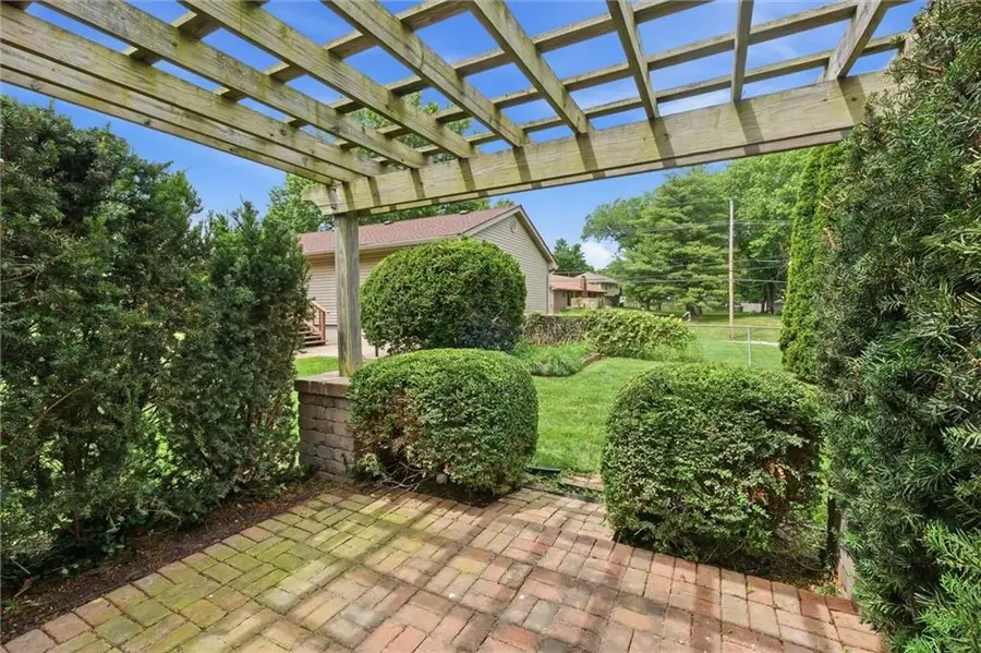 7101 Fulton Road, Pleasant Valley, MO 64068 - #2