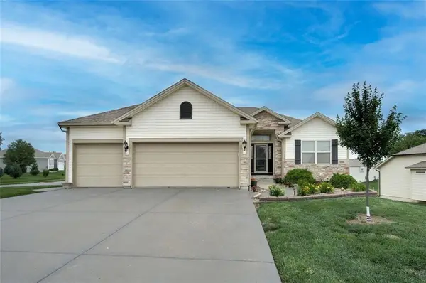 13305 N Copper Ridge Drive, Platte City, MO 64079