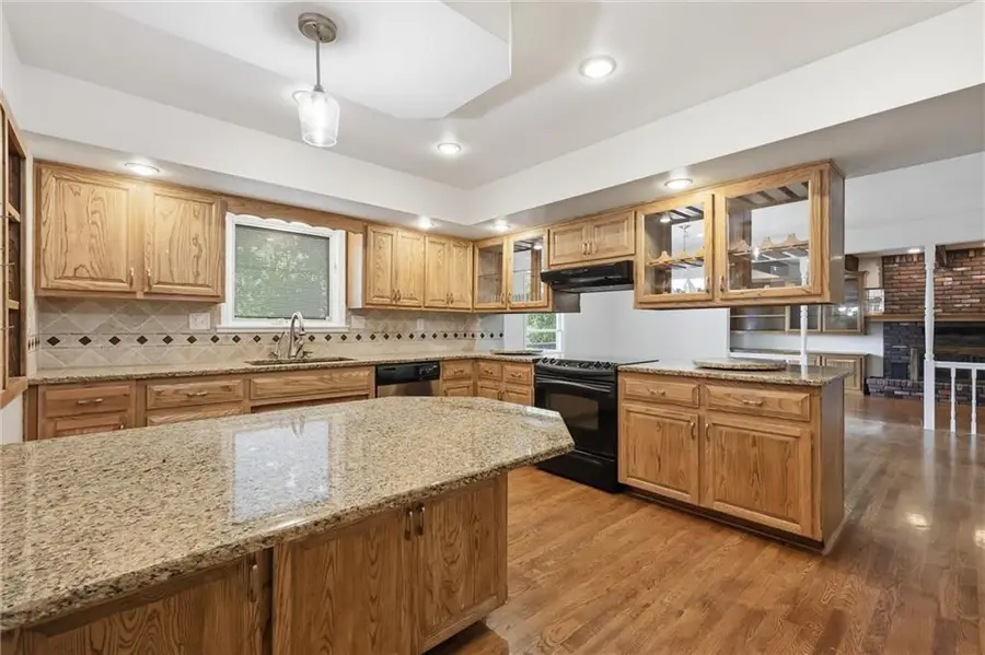 9606 N Charlotte Street, Kansas City, MO 64155 - #3