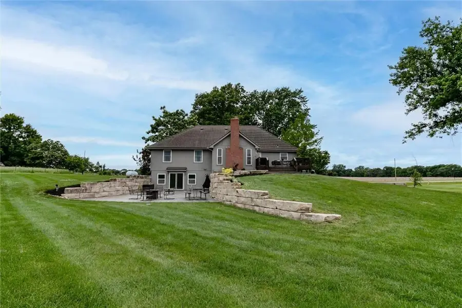 21385 Nall Avenue, Bucyrus, KS 66013 - #3
