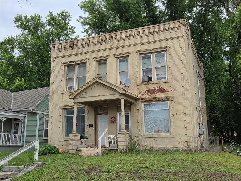 1325 Mitchell Avenue, Saint Joseph, MO 64503 - #1