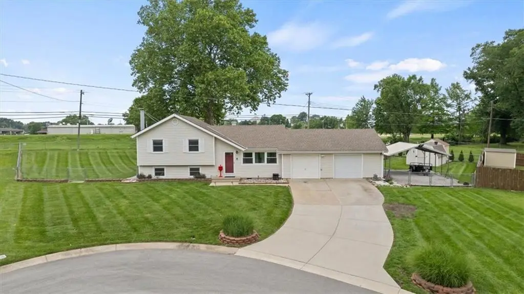 420 NE Village Court, Lees Summit, MO 64063 - #1