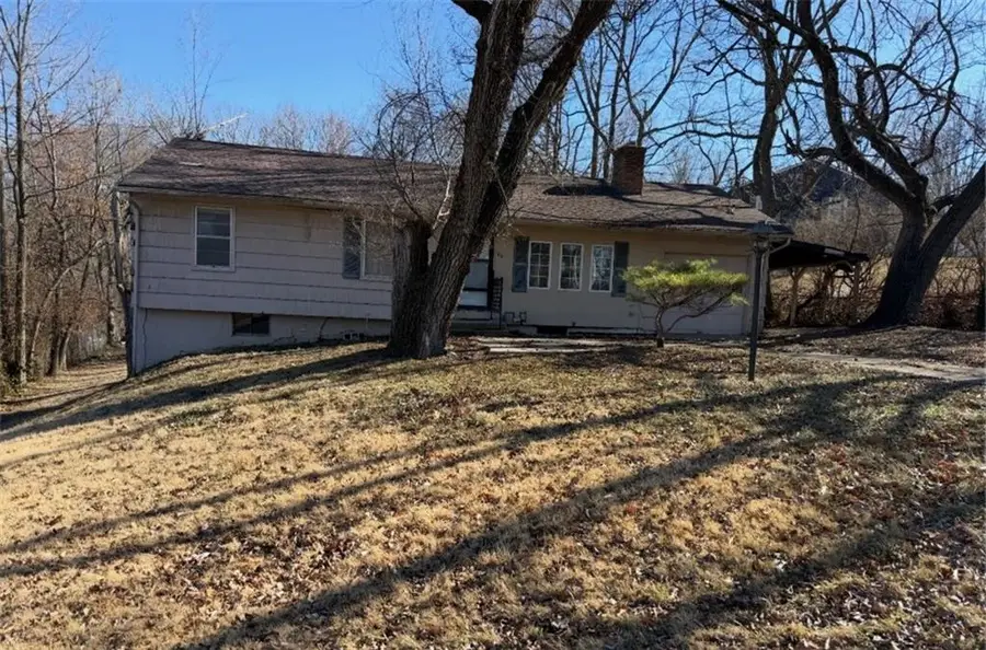 105 E 96th Street, Kansas City, MO 64114 - #2