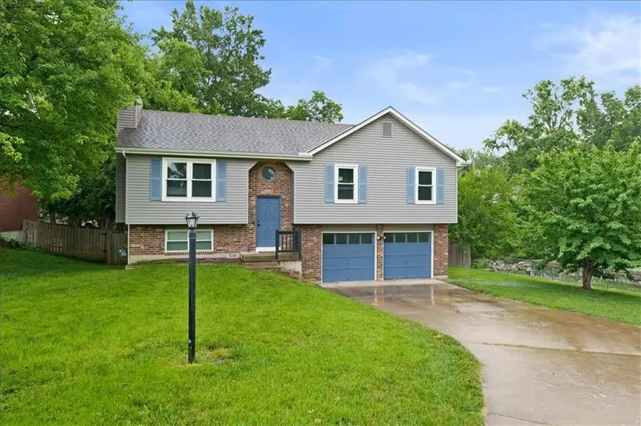 5181 Farley Lane, Merriam, KS 66203 - #2