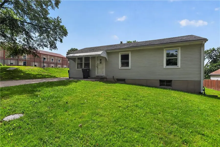 4509 NE 44th Terrace, Kansas City, MO 64117 - #2