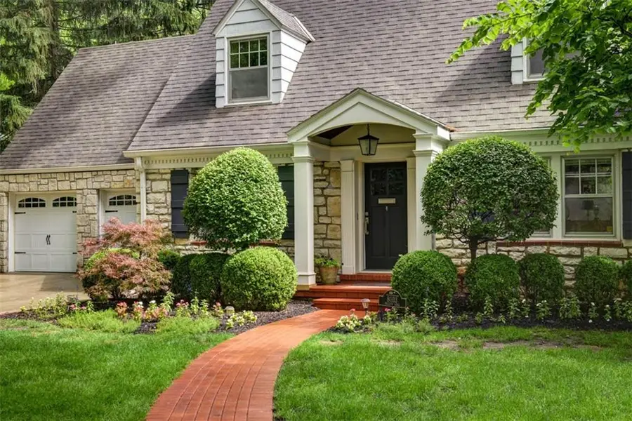 8033 Meadow Lane, Leawood, KS 66206 - #2
