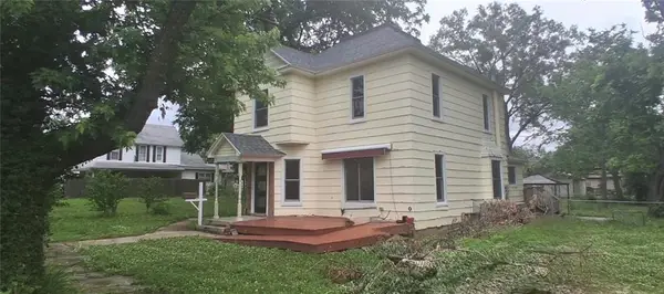 515 S Cottonwood Street, Iola, KS 66749