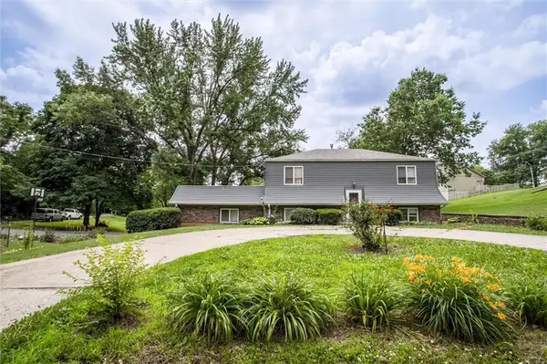 9251 Liggett Road, Kansas City, KS 66109