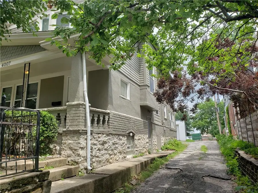4007 Clark Avenue, Kansas City, MO 64111 - #3