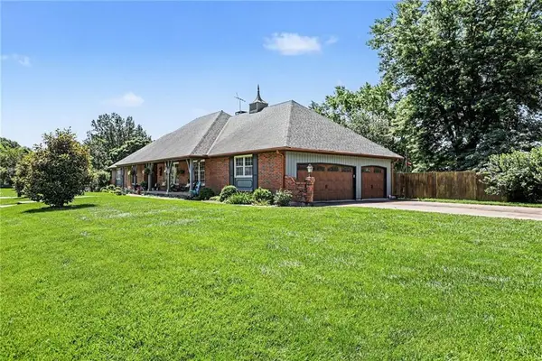 2103 Continental Avenue, Harrisonville, MO 64701