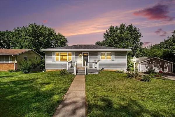 5808 Pleasant Avenue, St Joseph, MO 64503