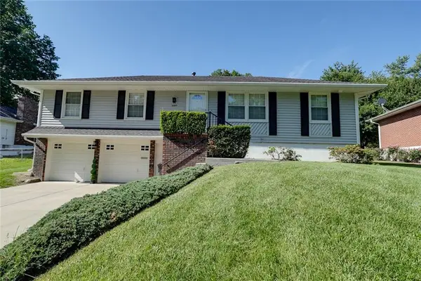 16017 E 37th Street, Independence, MO 64055