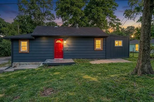 3813 NE 42nd Terrace, Kansas City, MO 64117 - #2