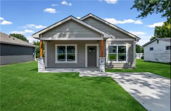 835 S Cherry Street, Ottawa, KS 66067