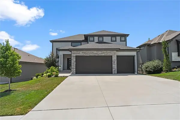 22615 W 87th Terrace, Lenexa, KS 66227