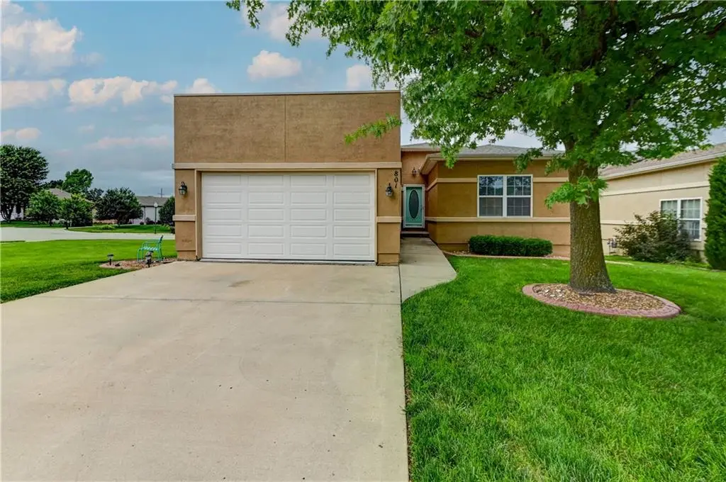 801 NE Sonora Valley Circle, Blue Springs, MO 64014 - #1