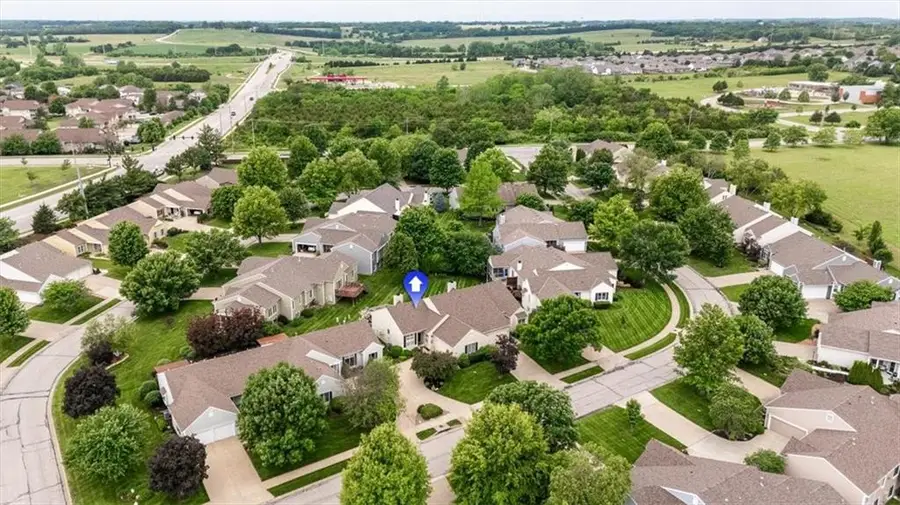 5819 Longleaf Drive, Lawrence, KS 66049 - #2