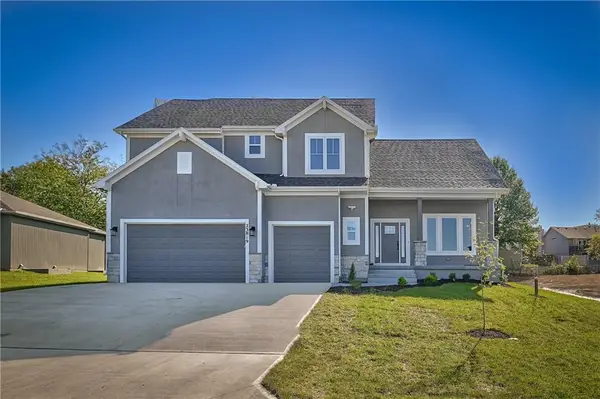 6004 Apache Drive, Shawnee, KS 66226
