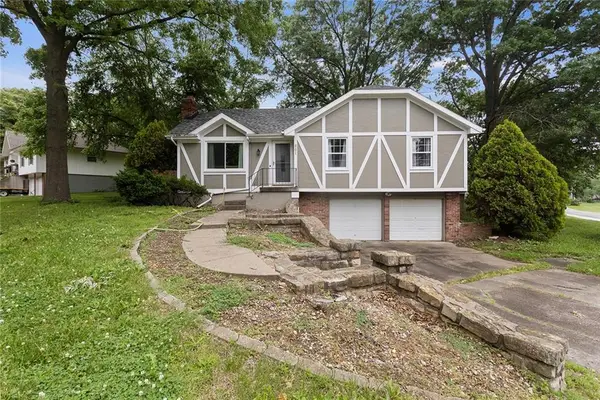 801 NE 113th Street, Kansas City, MO 64155