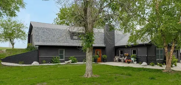 22360 W 303rd Street, Paola, KS 66071