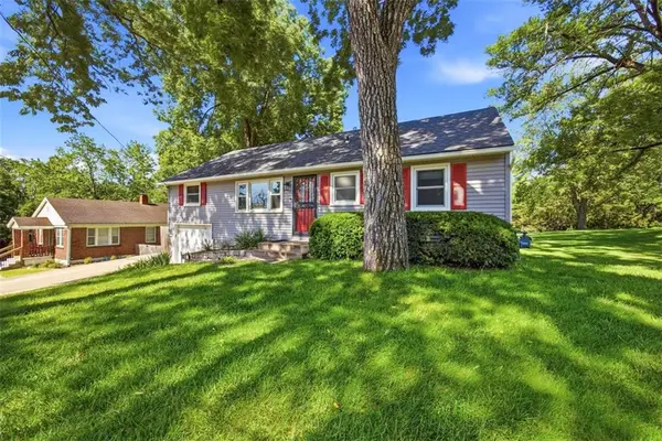4816 Goodman Street, Shawnee, KS 66203