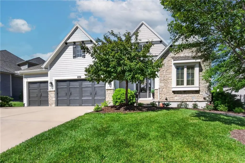16141 Garnett Street, Overland Park, KS 66221 - #1
