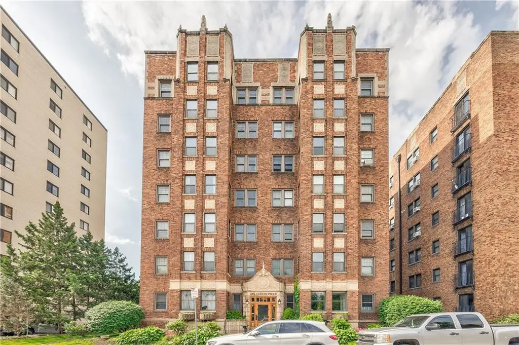 807 W 48th Street #304, Kansas City, MO 64112 - #1